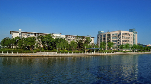 上海政法学院