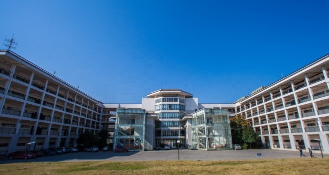 桂林旅游学院